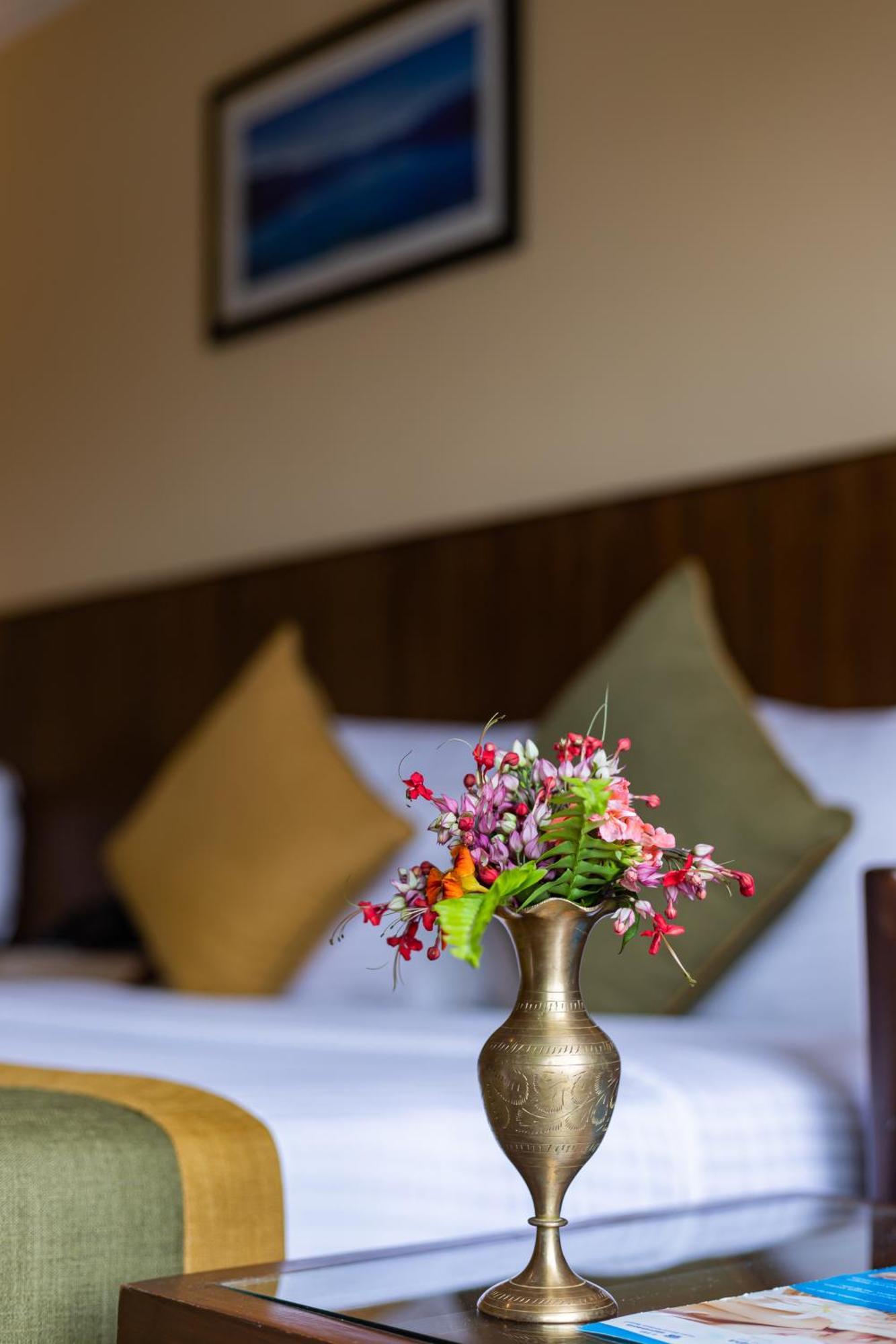 Mount Kailash Resort 4*