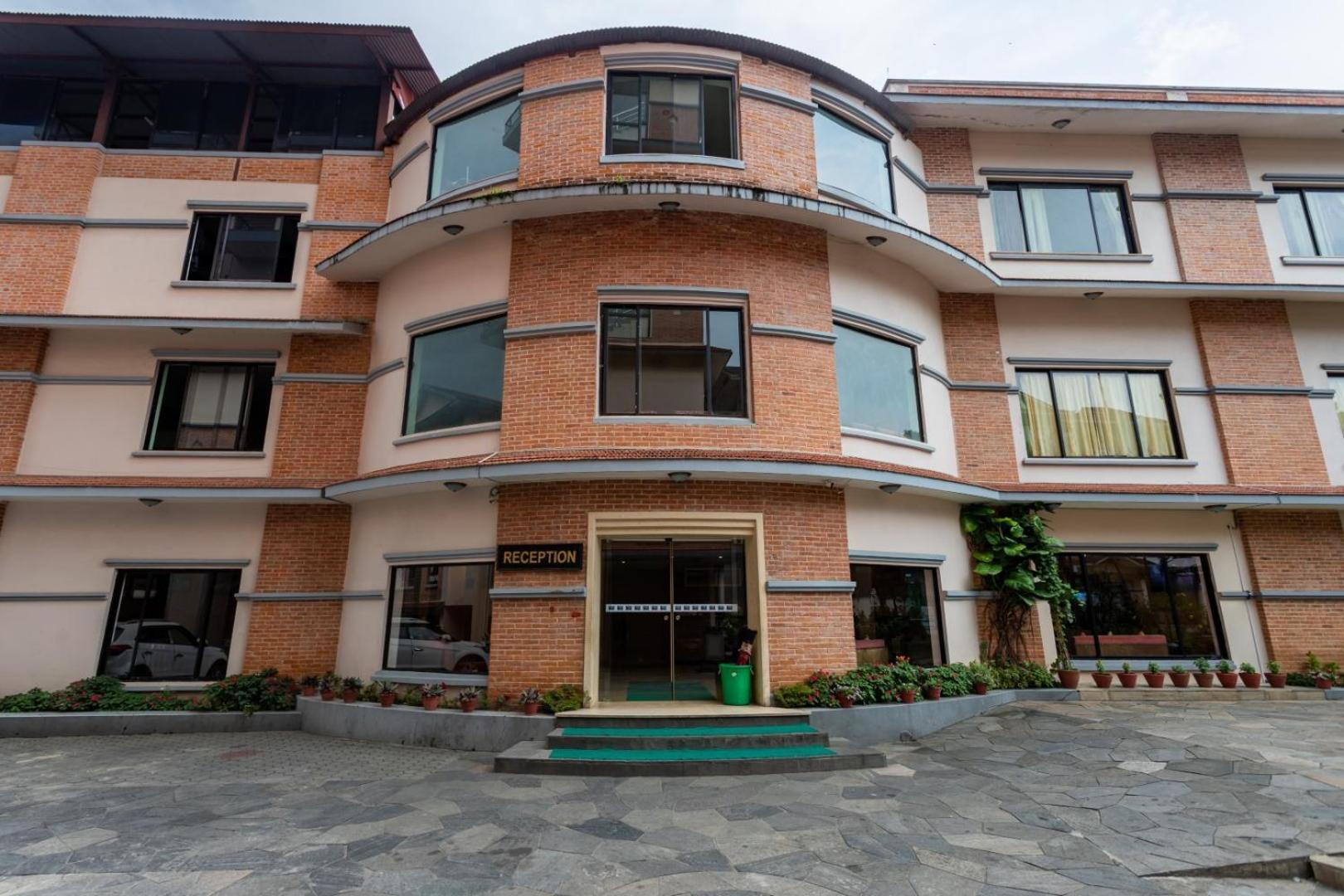Mount Kailash Resort 4*